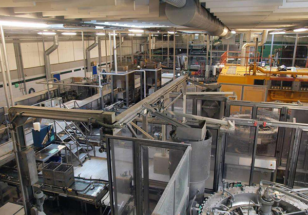 2016年深圳XX銳航模具塑膠廠- -深圳沙井搬至東莞謝崗工廠